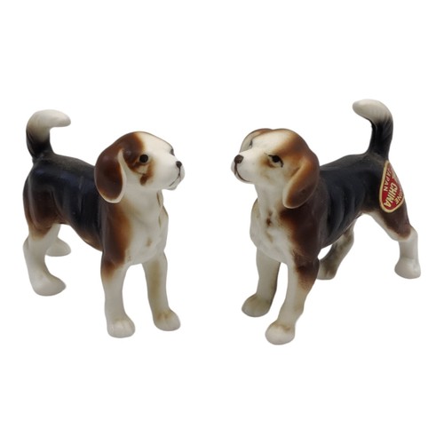 Miniature beagle dog figurines - beagle,