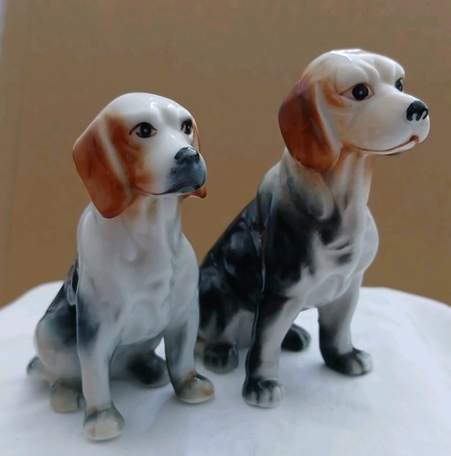 Tricolour beagle figurines - beagle,