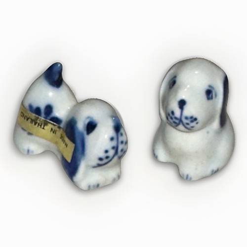 Pair beagle porcelain - pair,